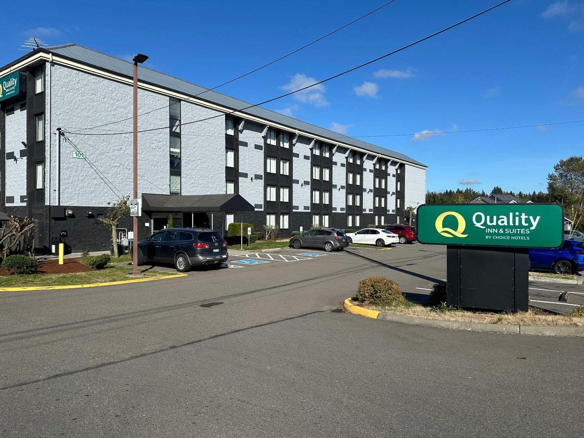Quality Inn & Suites Эверетт Экстерьер фото